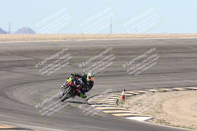 media/Oct-30-2025-Racers Edge (Thu) [[dabbdaf680]]/3-B Group/Session 2 (Bowl Exit)/